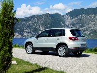 Volkswagen Tiguan 2008 photo